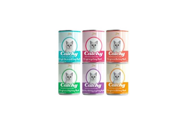 Assorted Catchy canned pate products for cats in colorful packaging